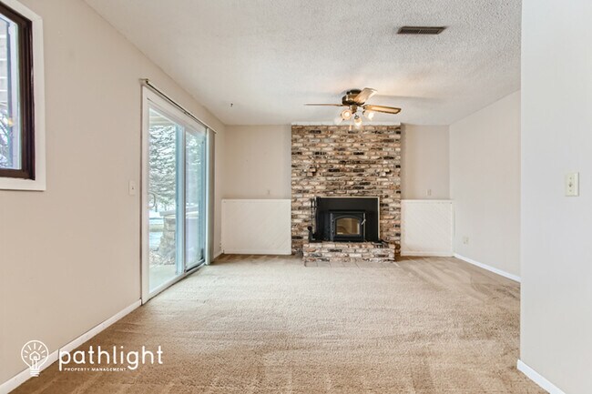 Building Photo - 11136 Xavier Rd, Bloomington, MN 55437