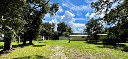 Building Photo - 8035 NE 33rd Ct