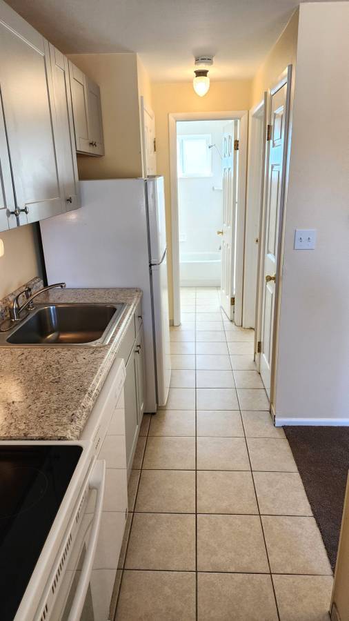 Foto del edificio - 918 S Logan St