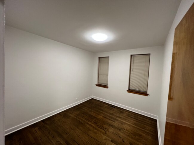 Foto del edificio - 2323 S Leavitt St