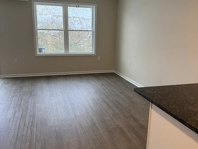 Foto del edificio - 8828 Hillside Way