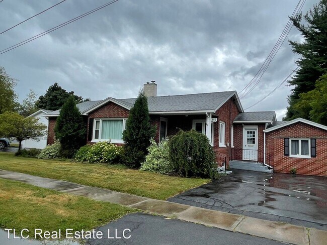 Foto del edificio - 3 br, 2 bath House - 342 Wight Dr