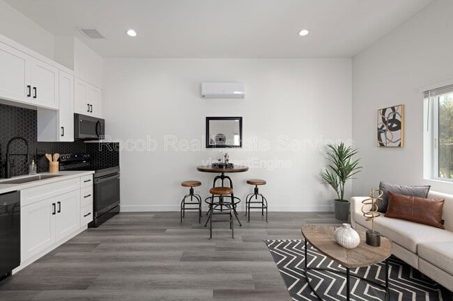 Foto del edificio - 1710 Hanford Dr