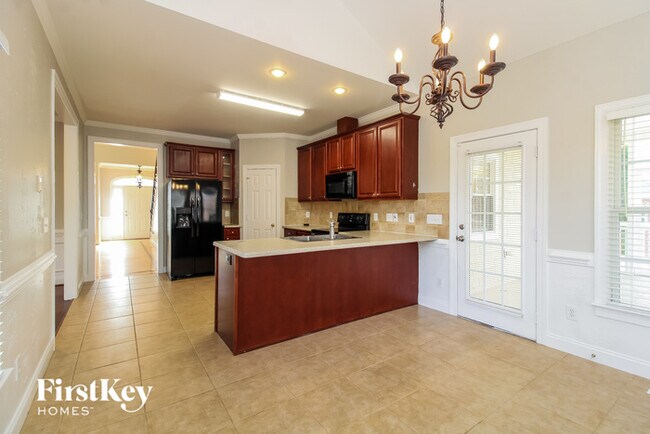 Foto del edificio - 2117 Waterford Village Dr
