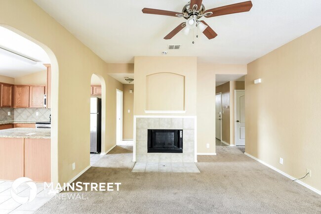 Foto del edificio - 3810 Blue Oak Pass
