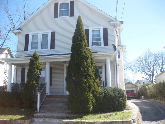 Building Photo - 56 Horton St