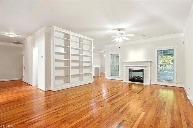 Building Photo - Earn Wealth While Leasing - Like a Homeown...