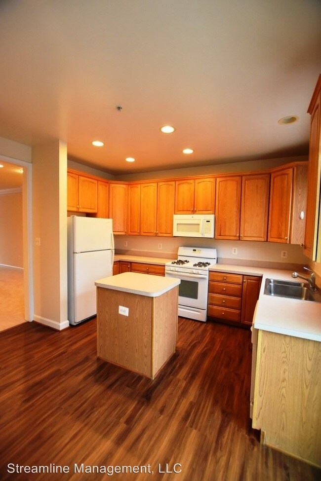 Building Photo - 3 br, 3.5 bath House - 8712 Ramsey Ave.
