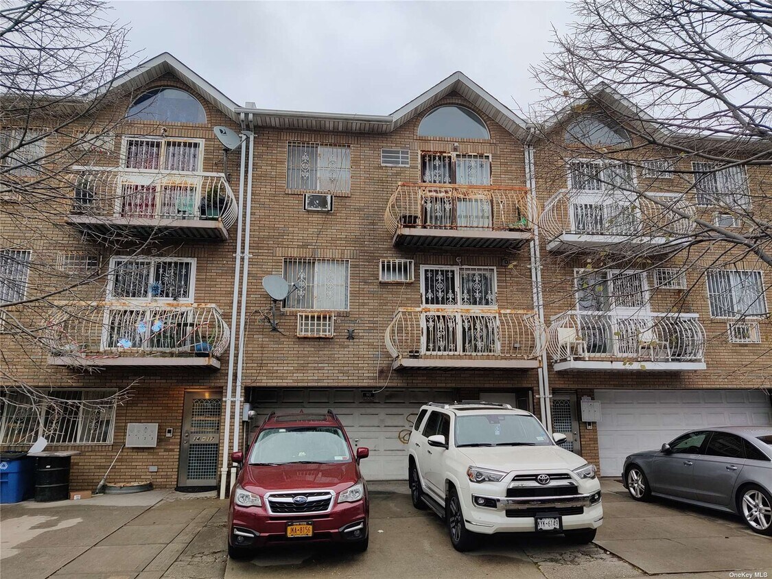 3419 69th St Unit 2f, Queens, NY 11377 Room for Rent in Queens, NY
