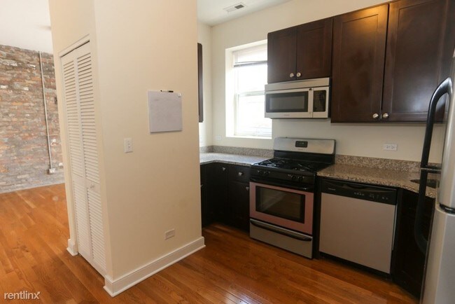 Foto del edificio - 850 W Fletcher St