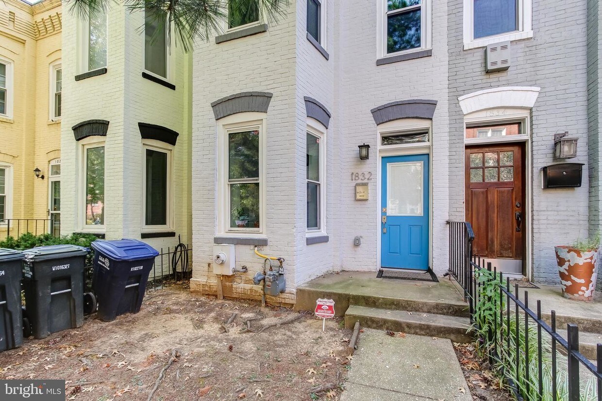Foto principal - 1832 8th St NW