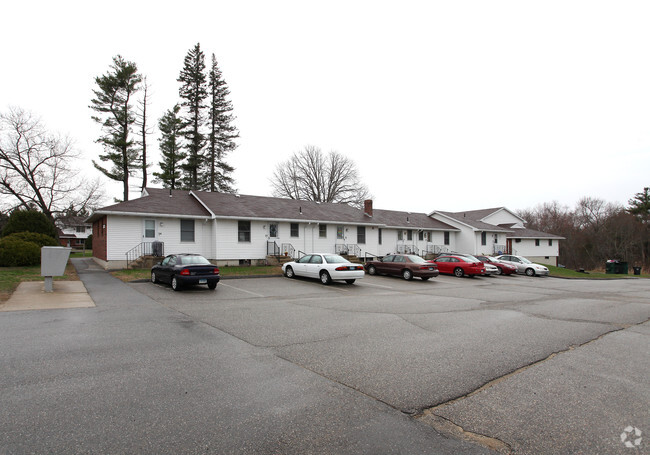 Indian Ridge Apartments - Jewett City, CT | Apartments.com