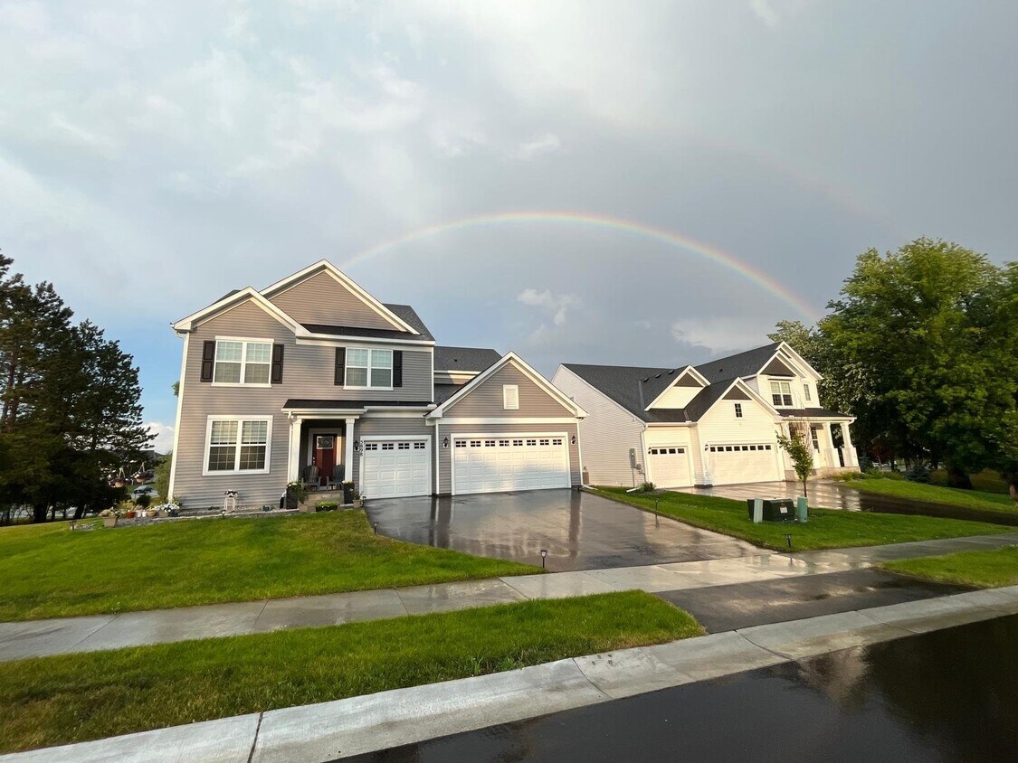 Foto del edificio - 5898 Urbandale Ct N