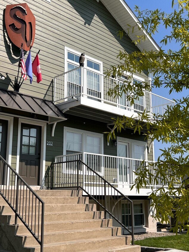 Swiss Village Apartments 719 Lynn St Louisville, KY