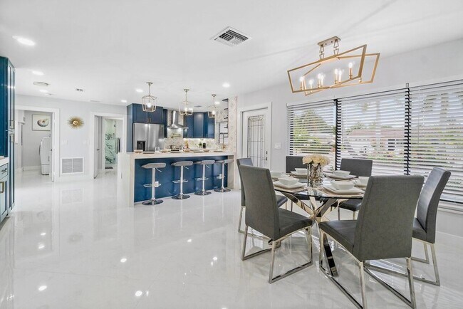 Foto del edificio - 324 Bamboo Rd