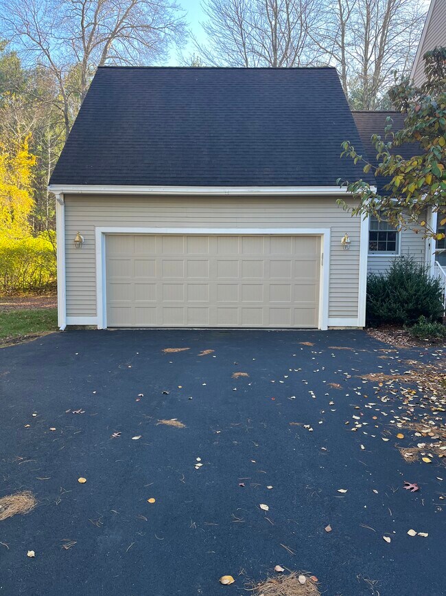 6 Riversedge Dr, Salem, NH 03079 House Rental in Salem, NH