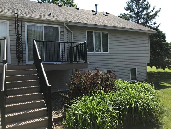 Back of unit - 1168 Limestone Dr S