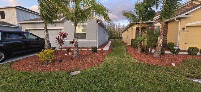 Building Photo - 4381 Desert Rose Ave