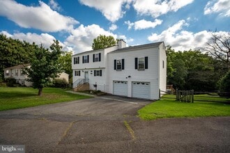 Building Photo - 13320 Scibilia Ct