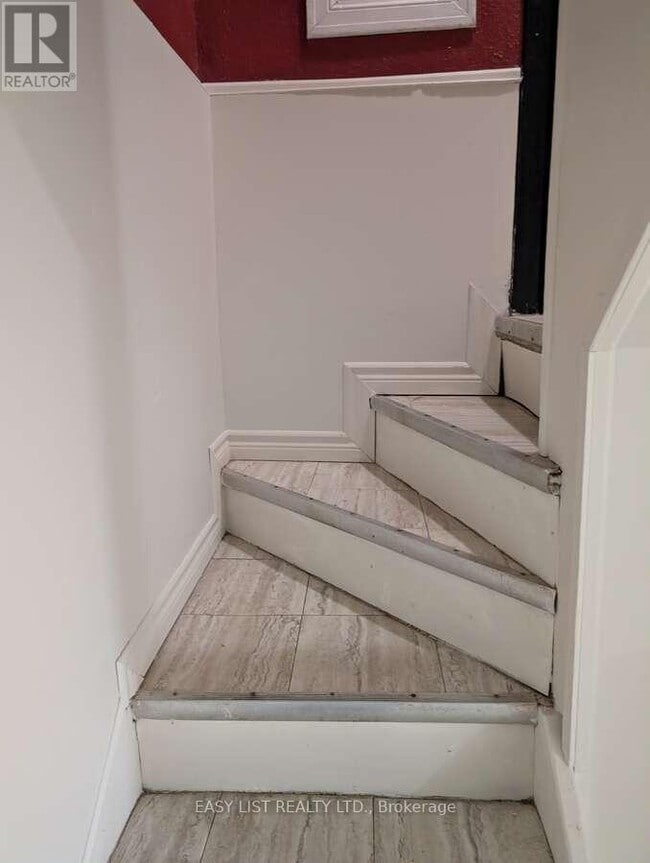 Building Photo - 21 Patricia Ave