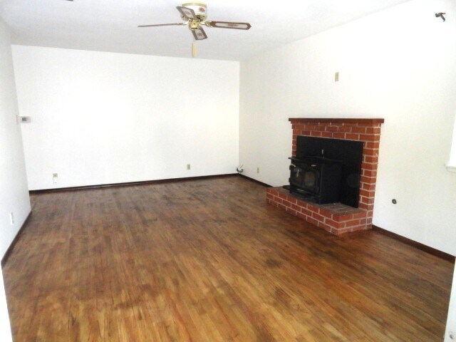 Foto del edificio - 2225 Carrigan St