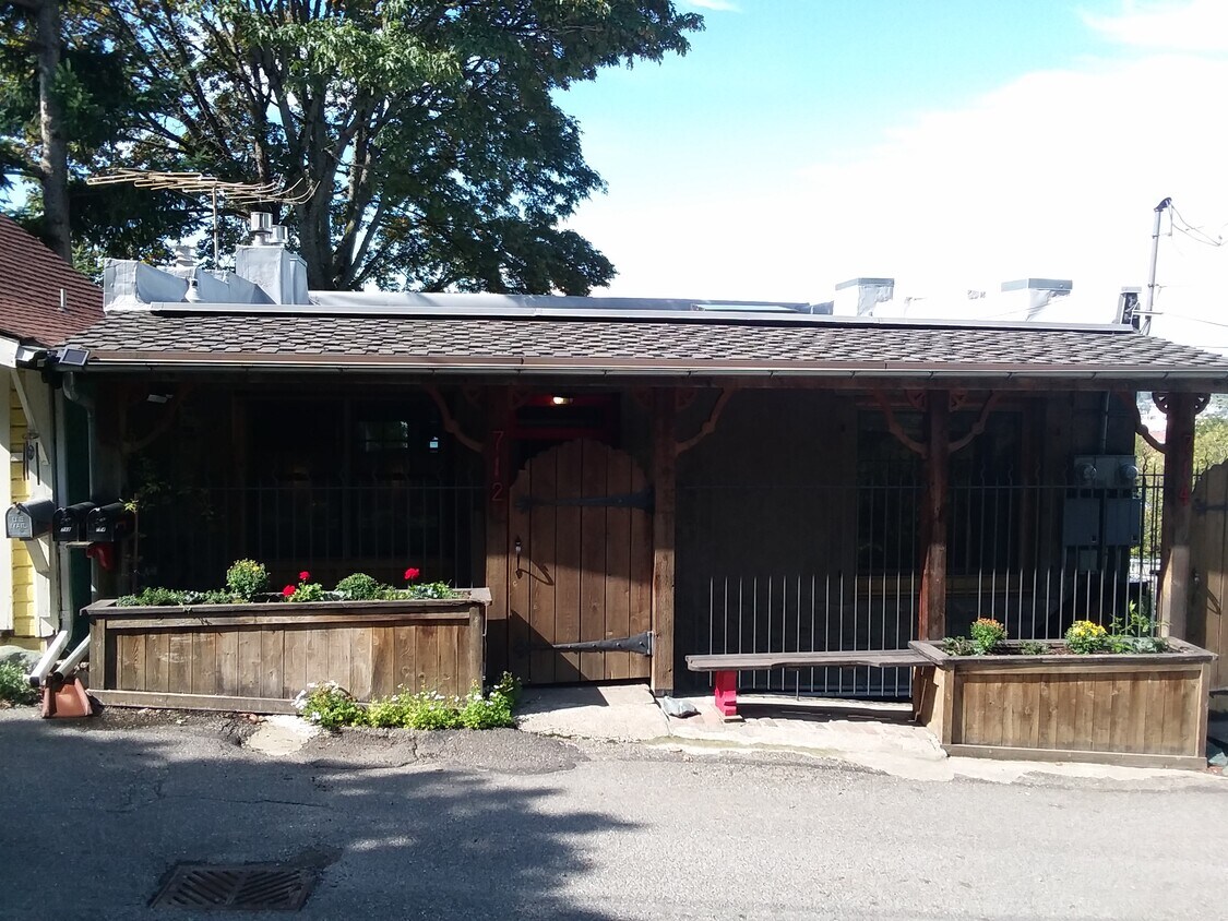 712 N, State St. - 712 N. State St.