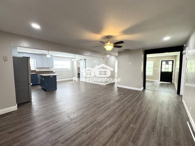 Building Photo - 808 Old Conyers Rd
