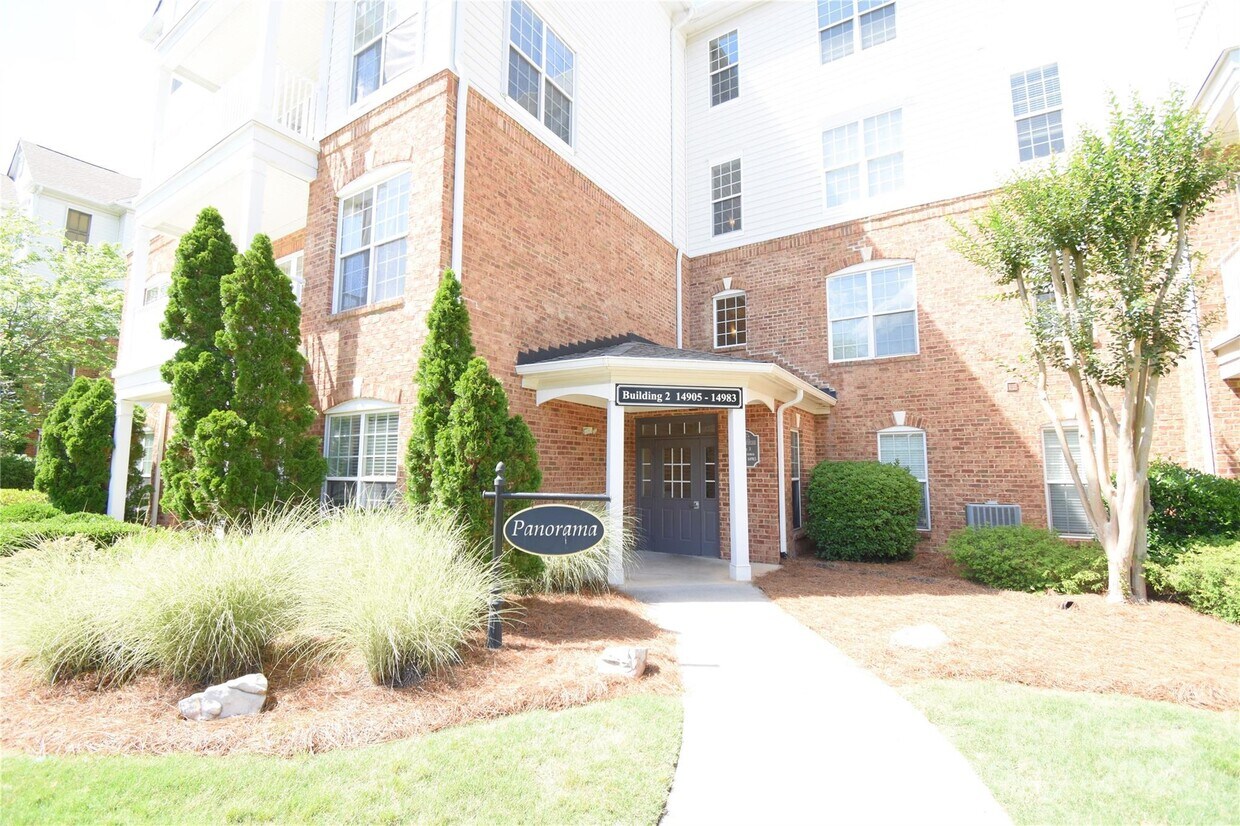 Primary Photo - 14945 Santa Lucia Dr