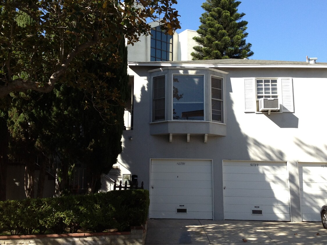 Huge bay window overlooking below - 10787 Massachusetts Ave