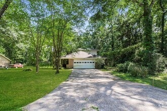 Building Photo - 19092 Lazy Ln