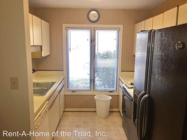 Building Photo - 1402 Grantland Pl