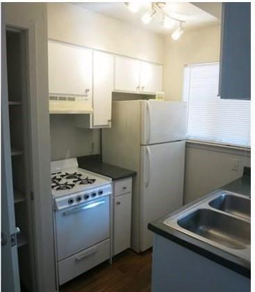 Building Photo - 104 W 38th 1/2 St