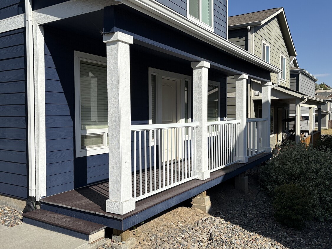 Building Photo - 1005 Clockworks Ln