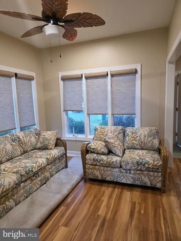 Building Photo - 15 Bayberry St