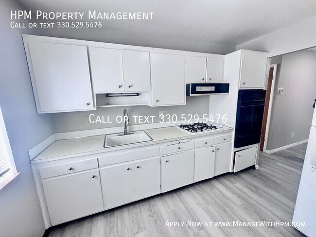 Foto del edificio - 850 S Green Rd