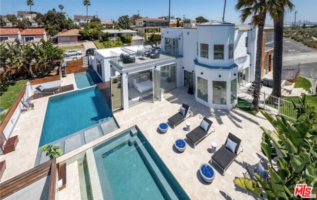Foto del edificio - 227 Waterview St