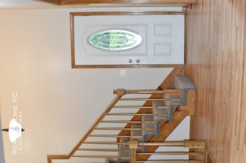 Building Photo - Spacious 5-bedroom 2-Story w/fin bsmt  #15309