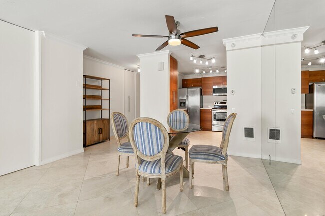 Building Photo - 1040 Coast S Blvd