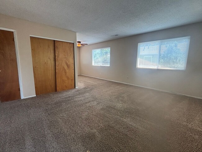 Photo - 405 Bonfoy Ave Apartment