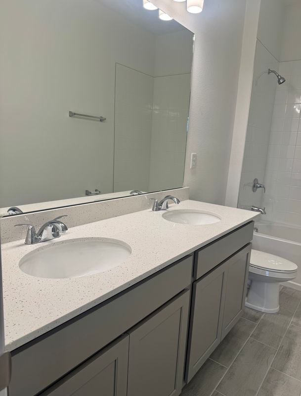 Building Photo - 879 Shumard Wy