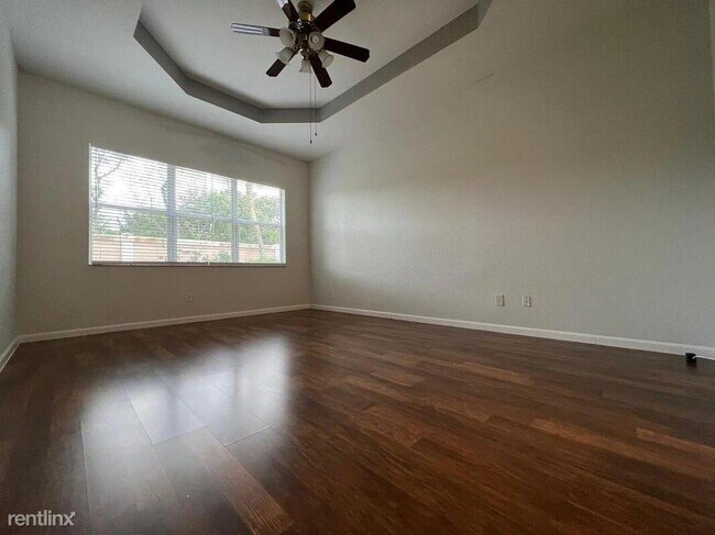 Foto del edificio - 4 br, 3 bath House - 5036 Sabreline Ter