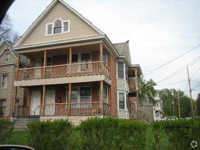 Building Photo - 796 Francis Ave