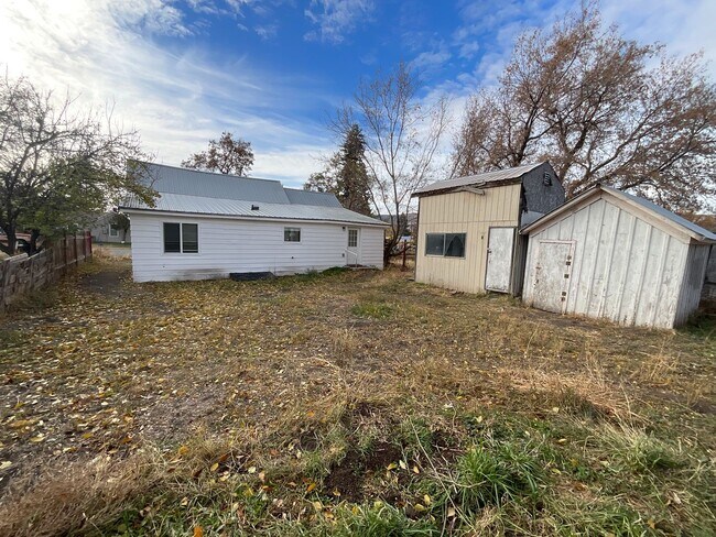 Foto del edificio - 547 E Hickory St