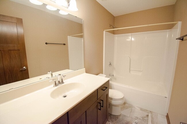 Building Photo - 6736 Clarkia Dr NW