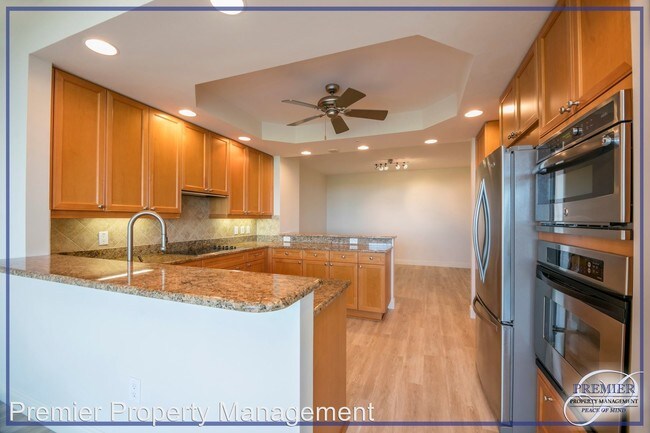 Building Photo - 455 Cove Tower Dr