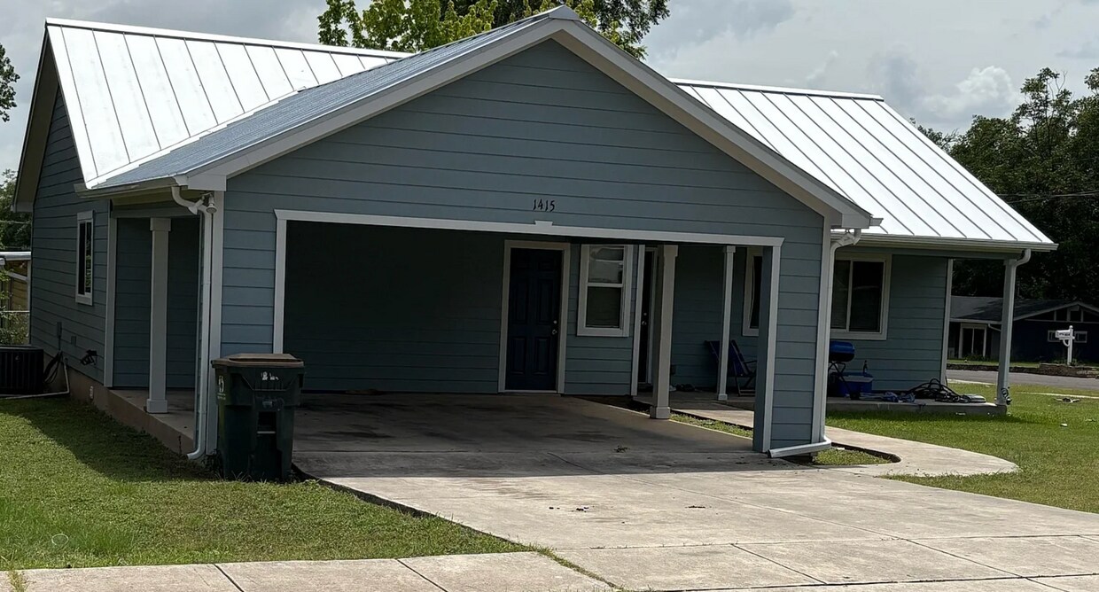 Foto principal - 1415 Owens St