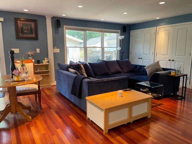 Foto del edificio - 5712 7th St N