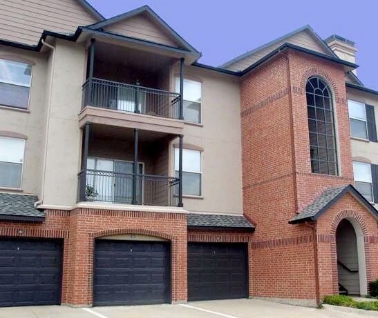 Foto del edificio - 413 Buckingham Rd