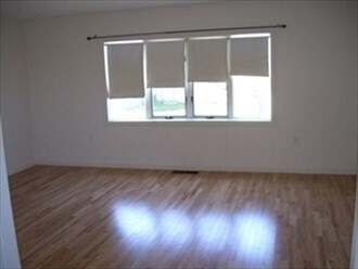 Foto del edificio - 145 Stevens St