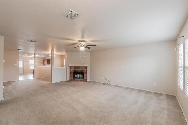 Building Photo - 1016 Mosaic Dr